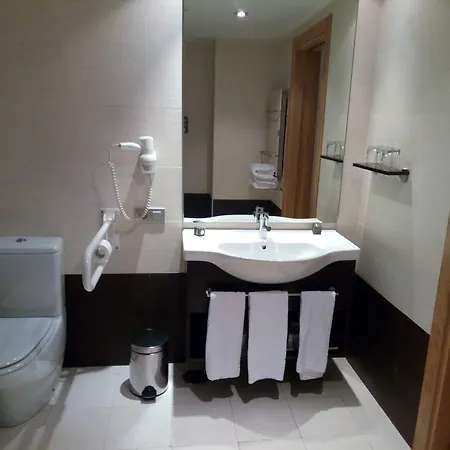 فندق Oca Palacio De La Llorea &