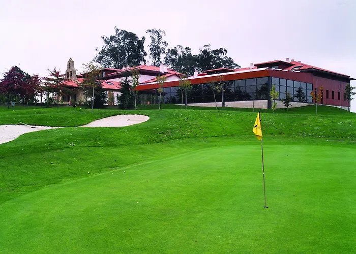 Oca Palacio De La Llorea & 4*