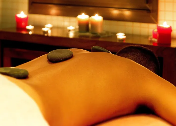 Oca Palacio De La Llorea & Hotel