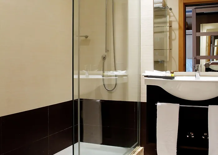 Oca Palacio De La Llorea & Hotel